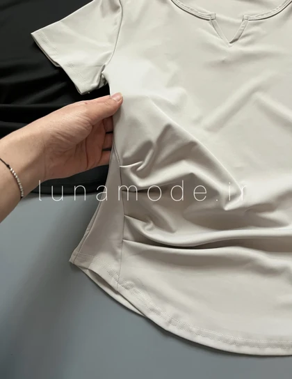 تیشرت زنانه یقه هفت بغل چین‌دار