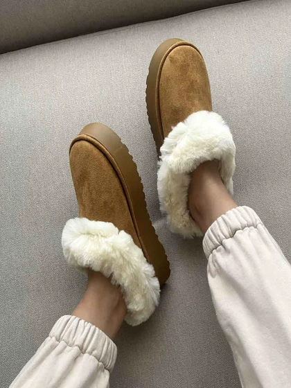 UGG خزدار