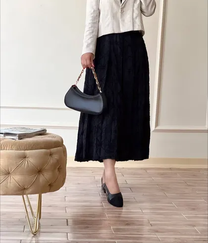 کفش شنل طلایی