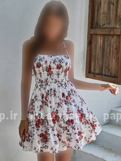 پیراهن گل‌دار پشت بندی کش دوزی شده