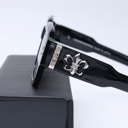 عینک برند CHROME HEARTS کد 181399