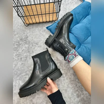 نیم‌بوت بوداپست