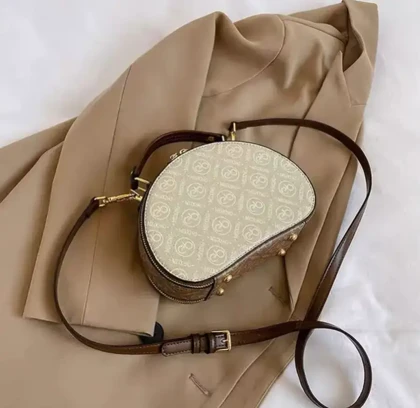 کیف دوشی وارداتی زنانه RORO کد 6638
