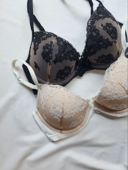 سوتین تک اسفنجی جکدار فنردار کد: 1102