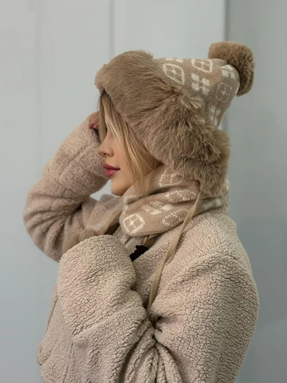 کلاه روسی با شال LV