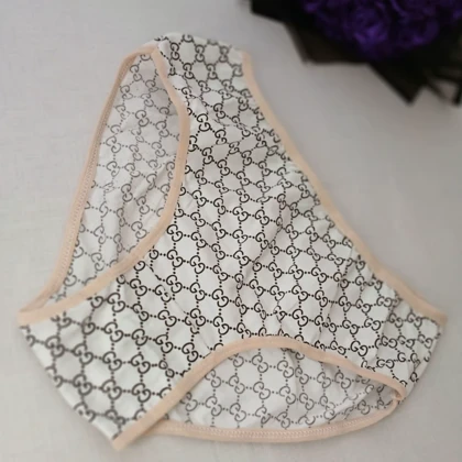 شورت زنانه نخی طرح گوچی