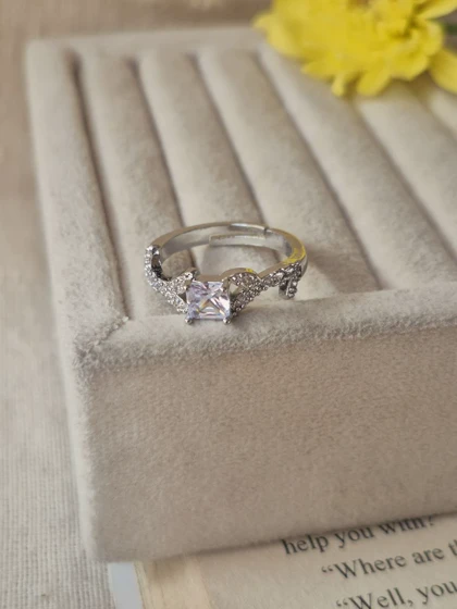 انگشتر جواهری فری سایز مربعی