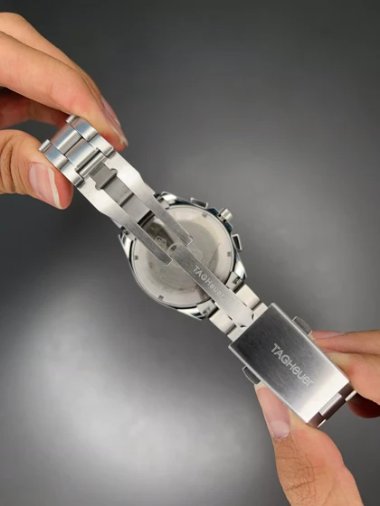 ساعت مچی تگ هویر کورنوگراف بند سیلور صفحه سفید Tag Heuer