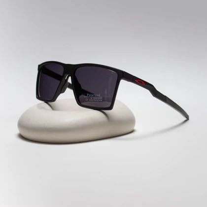 عینک آفتابی اوکلی (Oakley) مدل p1006