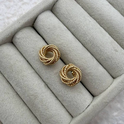 گوشواره طلایی گره