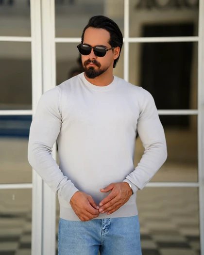 بافت یقه‌گرد مردانه طرح Classic Fit