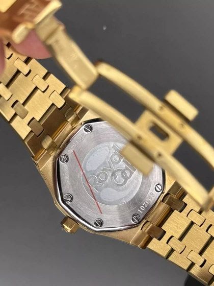 ساعت مچی اودمار پیگه بند طلایی صفحه طوسی Audemars Piguet