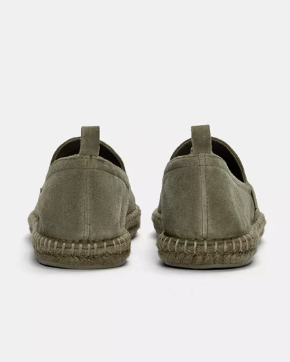 ونس Pullandbear