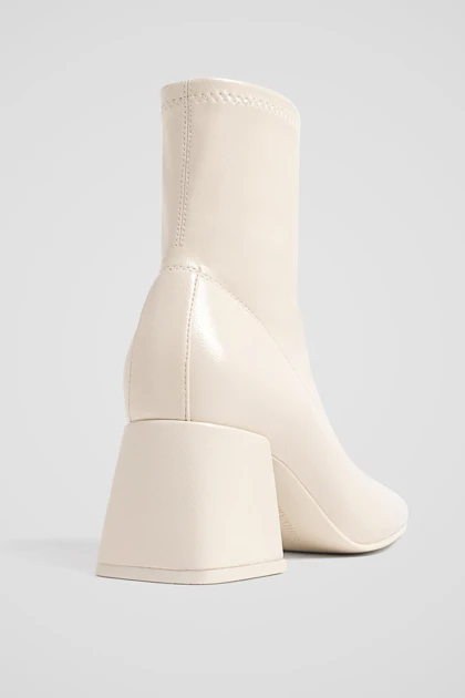 بوت و نیم بوت زنانه اورجینال استرادیواریوس stradivarius