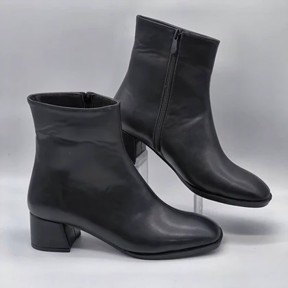 نیم بوت کلاسیک بغل زیپ طبی