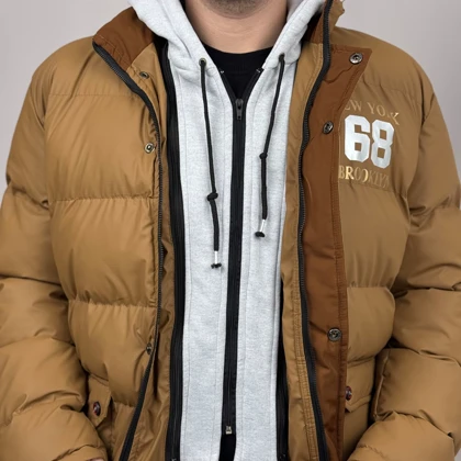کاپشن پف‌دار شتری مردانه مدل Brooklyn 68 با هودی زیپی جداشونده – رویه سیلیکونی 142