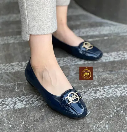 کالج زنانه میکل در 3رنگ