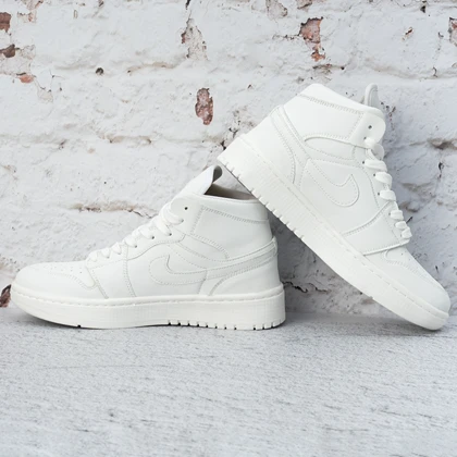 کفش کتانی زنانه نایک ایر جردن 1 ساق‌دار سفید (Nike Air Jordan 1 White) کد 2341