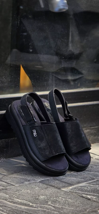 صندل زنانه پشت چسبی میو