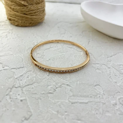 دستبند بنگل زنانه ژوپینگ مدل روشنا با نگین‌های درخشان