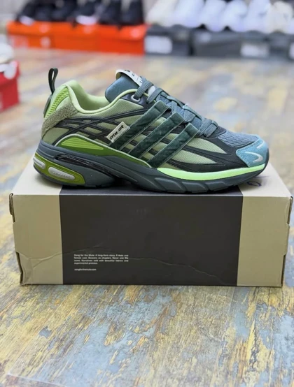 کتانی ویتنامی آدیداس ایکس اس اف تی ام ادیستار کوشن سبز Adidas x SFTM Adistar Cushion Shadow Green