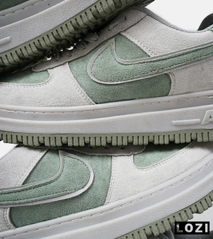 کفش کتانی بزرگ پا طوسی سبز NIKE AIR FORCE مدل 4423