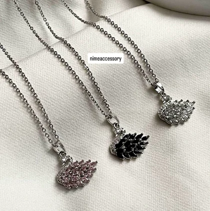 گردنبند نگین‌دار قو🦢