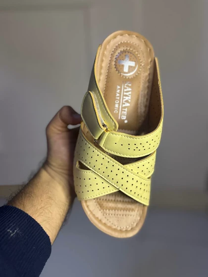 صندل طبی زنانه رایکا لیمویی