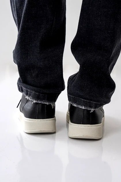 نیم بوت چرم طبیعی زیره سفید مردانه