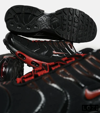 کفش کتانی مردانه و زنانه مشکی قرمز NIKE AirMax Plus TN Ultra