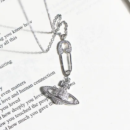 گردنبند ویوین وست وود