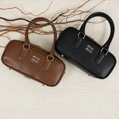 کیف دوشی زنانه باکسی طرح MIU MIU کد 874