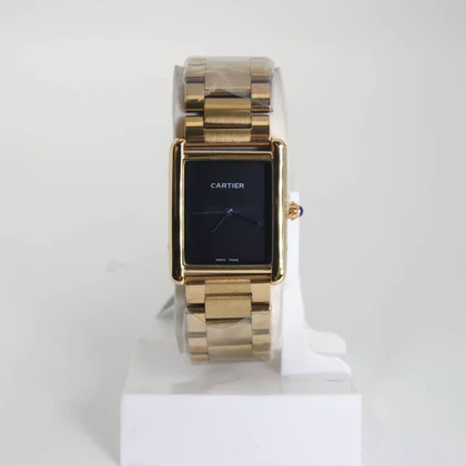 ساعت مچی مردانه کارتیر Cartier تاریخ دار با موتور کوارتز و طراحی مینیمال