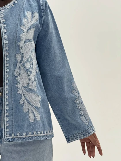 3950-جین وارداتی گلدوزی