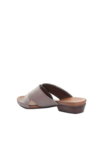 دمپایی زنانه بوئنو bueno