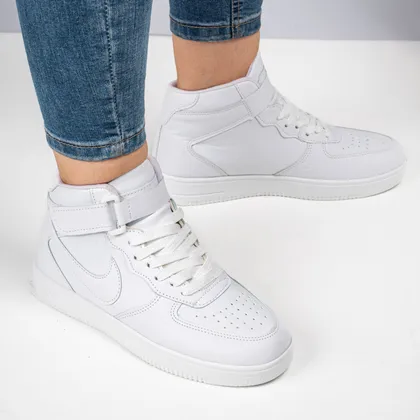 نیم بوت اسپرت زنانه مدل نایک ساق‌دار رنگ تمام سفید