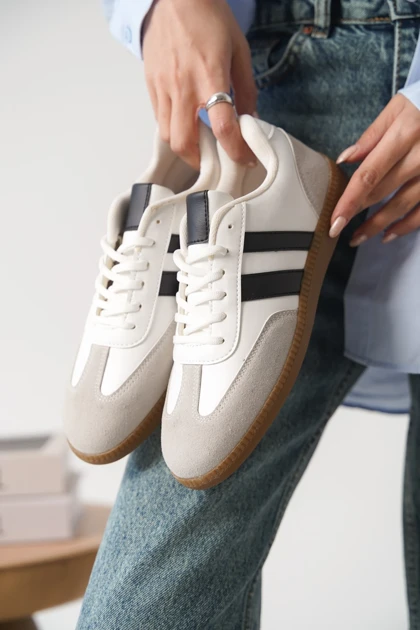 کتانی زنانه داکستورز daxtors