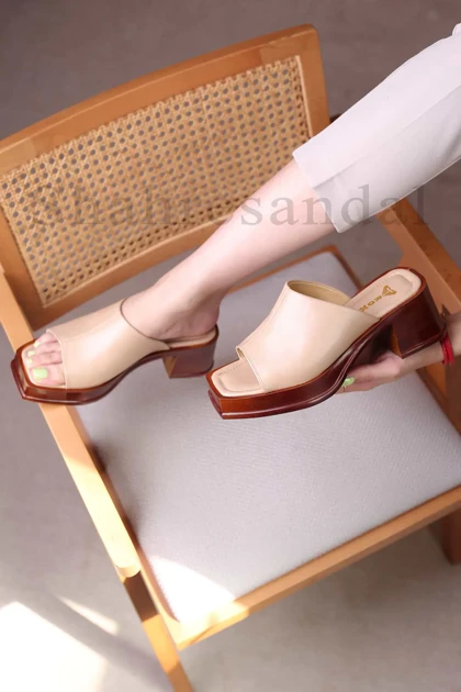 کفش صندل زنانه پاشنه‌دار کد 750