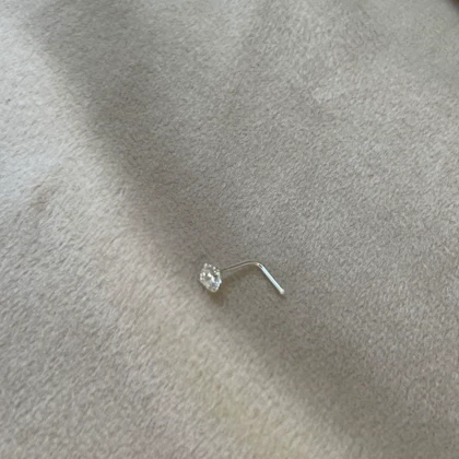 پیرسینگ بینی نقره تک نگین پین 3mm / L