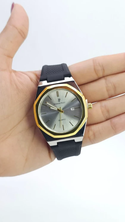 ساعت مچی زنانه اودمار پیگه 5760 Audemars Piguet با موتور کوارتز و بند سیلیکونی