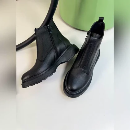 نیم‌بوت وسط‌کش