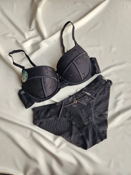 ست شورت و سوتین جکدار فنردار اروپایی کد: 1732