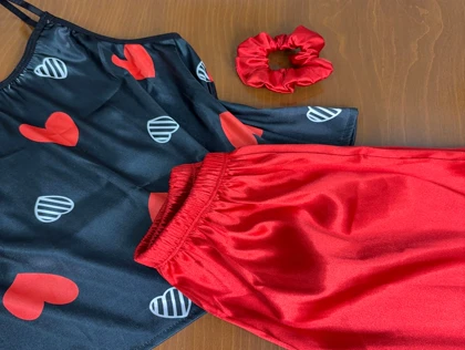 ست نیم‌تنه و شلوارک طرح قلب 089