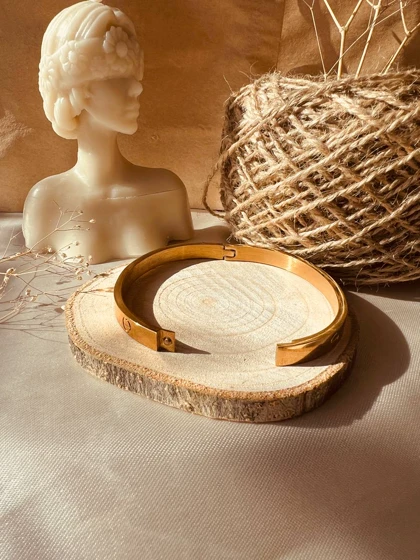 دستبند کارتیه عمری پهن