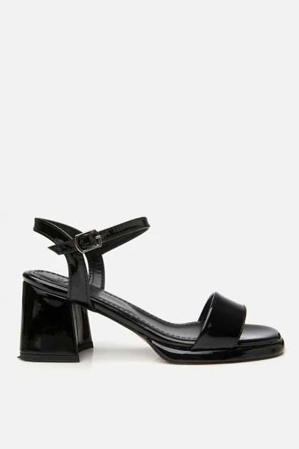 صندل زنانه yaya-by-hotic yaya-by-hotic