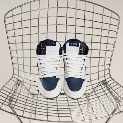 جردن وان ترویس دیور ساق‌دار سفید سرمه ای (Air Jordan 1 Travis Scott Dior High Blue Navy)