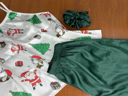 ست تاپ و شلوارک طرح کریسمس 039