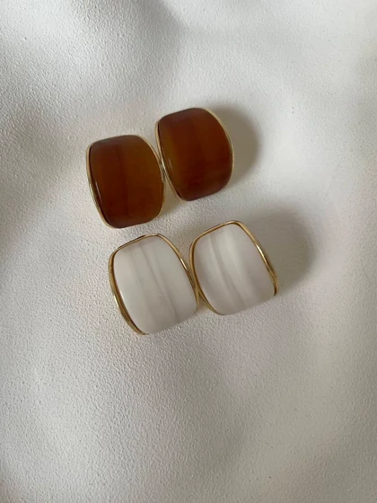 گوشواره وارداتی مستطیلی هلالی رزینی