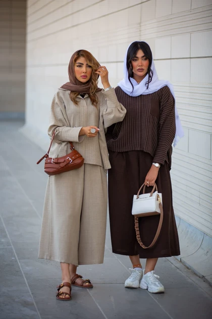 مانتو پانچ دیپلمات