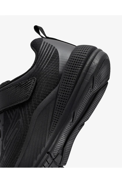 کتانی بچگانه اورجینال skechers skechers